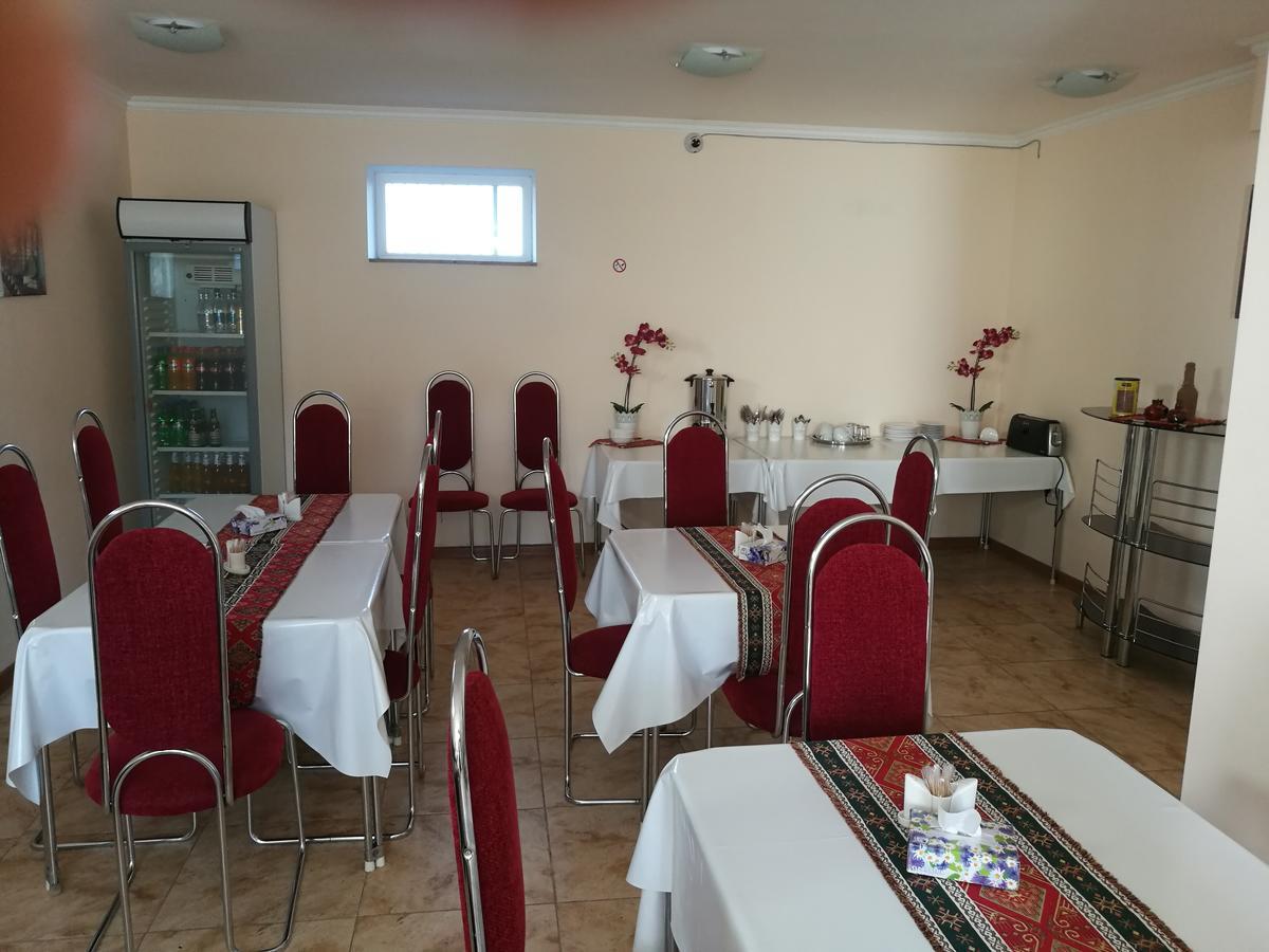 Ossanna Hotel Erywań Zewnętrze zdjęcie